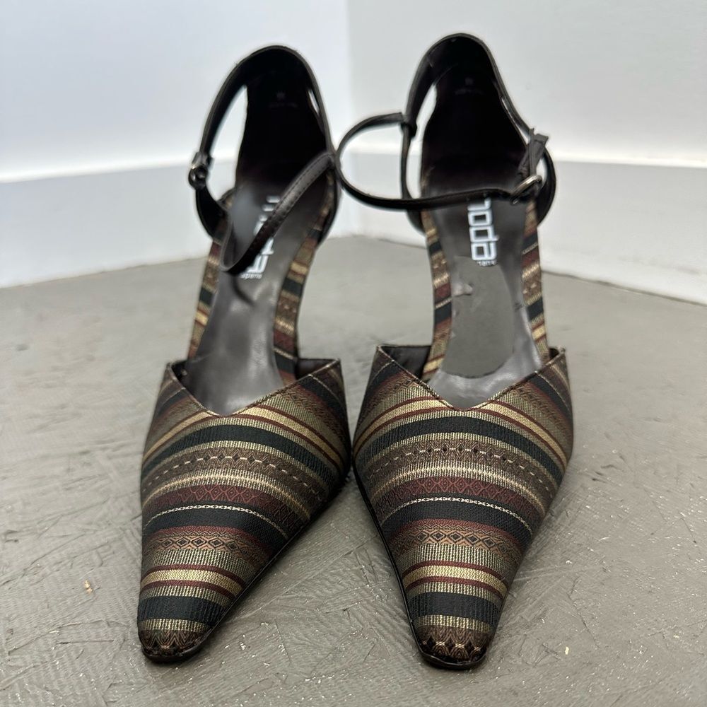 Vintage Moda 90's Striped Tapestry Pointed Toe Stiletto Heel Pumps Size 8